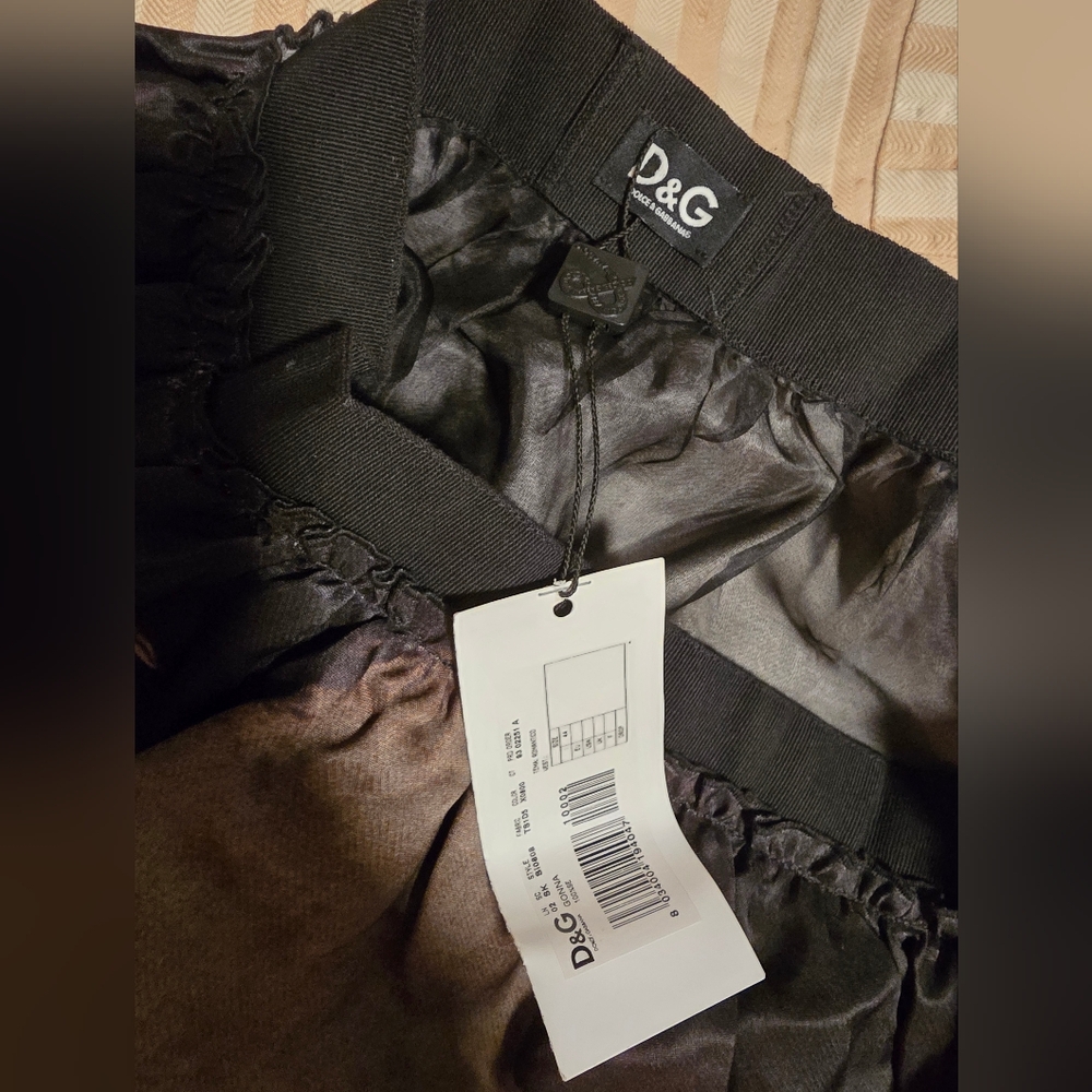 D&G skirt with epic print. Size 44 European - Picture 14 of 16
